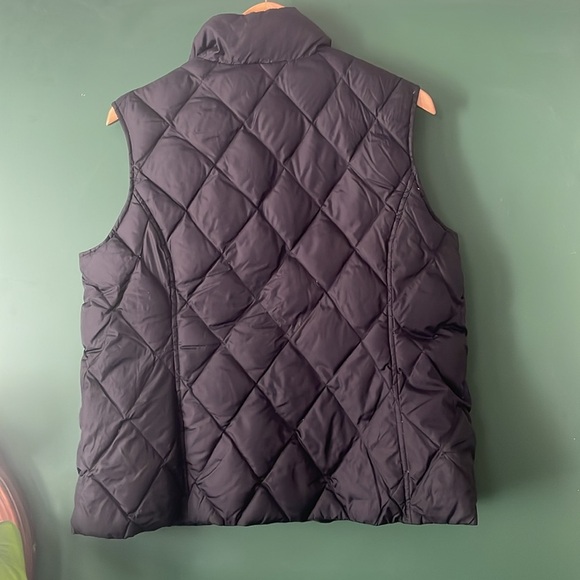 Lands' End Womens L Black Puffer Vest Winter Layering Outdoors Classic Preppy - Picture 6 of 6